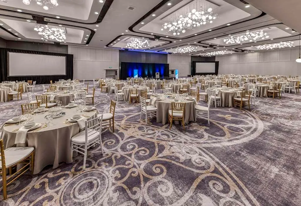 מלון Hilton Quebec 4*, קוויבק סיטי
