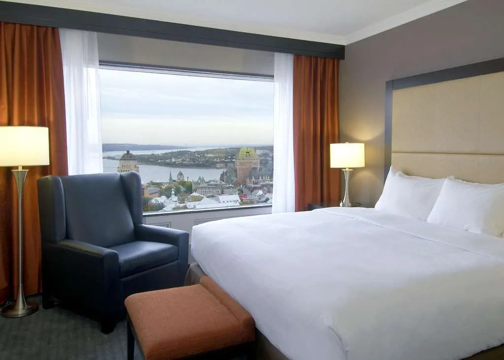 מלון Hilton Quebec 4*, קוויבק סיטי